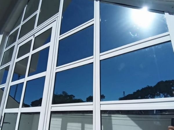 Película de Proteção Sisofilme Vila Assunção Santo André Película de Proteção para Janelas estilo Insulfilm em Vila Assunção Santo André